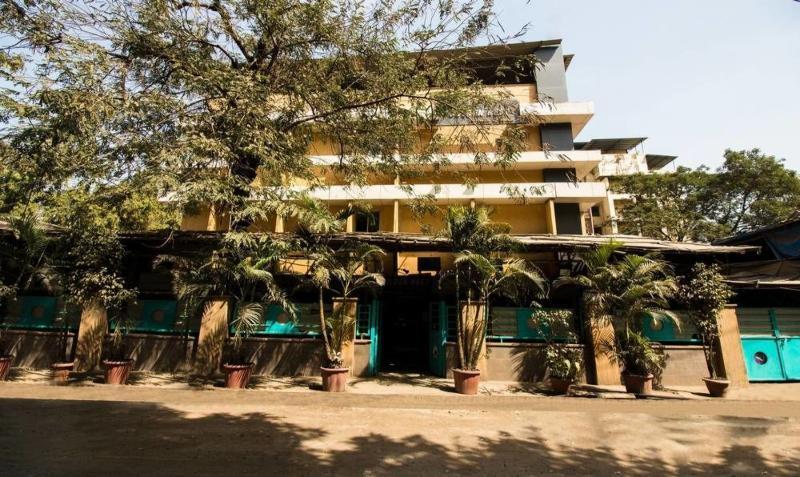 Treebo Trend Golden Nest Hotel Thane Exterior foto