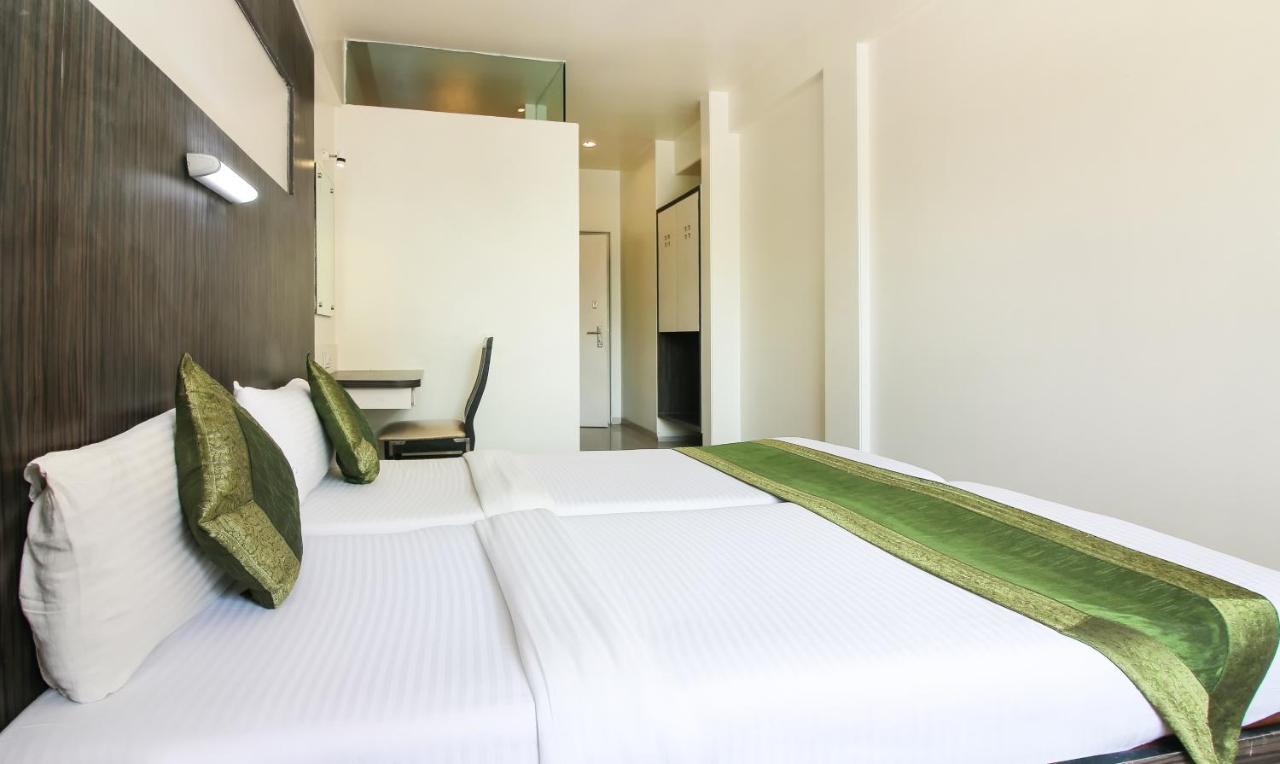 Treebo Trend Golden Nest Hotel Thane Exterior foto